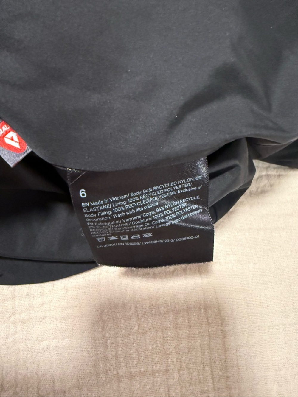 Lululemon- Wave Quilted Insulated Jacket - Picture 9 of 9